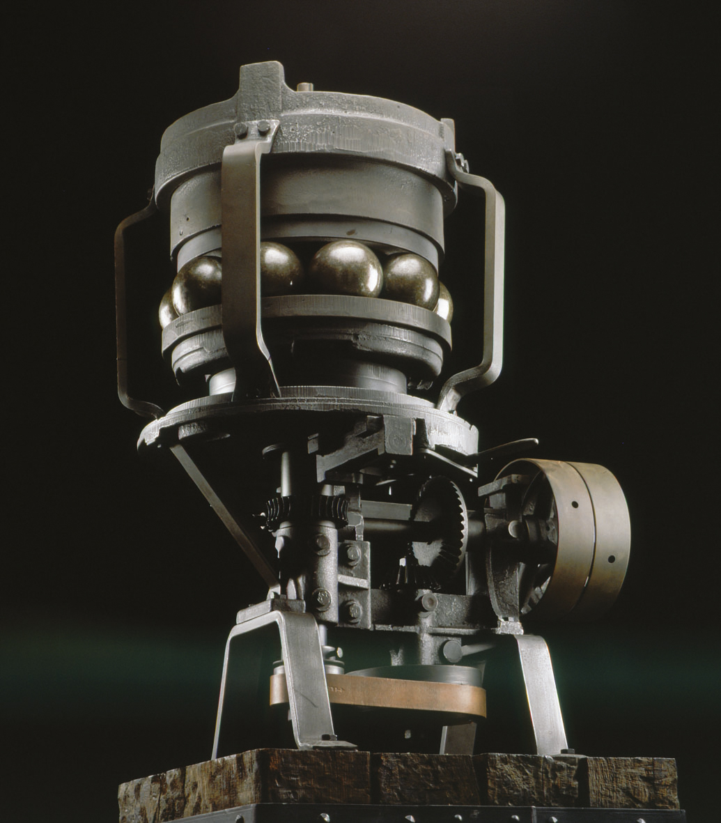 125年前的1980年7月17日，弗里德里希&middot;费舍尔发明的球磨机获得了（德国）帝国专利局批准的专利（专利号55783）